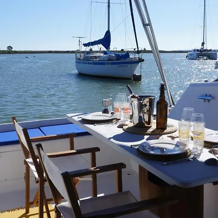 Catamaran Breakfast-brunch Included, Optional Lunch & Dinner Alvor