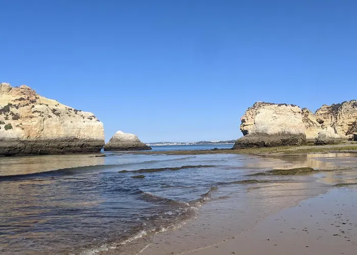 Catamaran Breakfast-brunch Included, Optional Lunch & Dinner Bådhotel