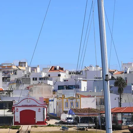 Catamaran Breakfast-brunch Included, Optional Lunch & Dinner アルヴォル