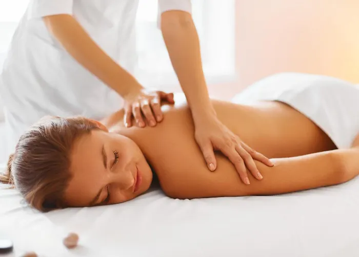 Catamaran Breakfast-brunch Included, Optional Lunch & Dinner * 알보르