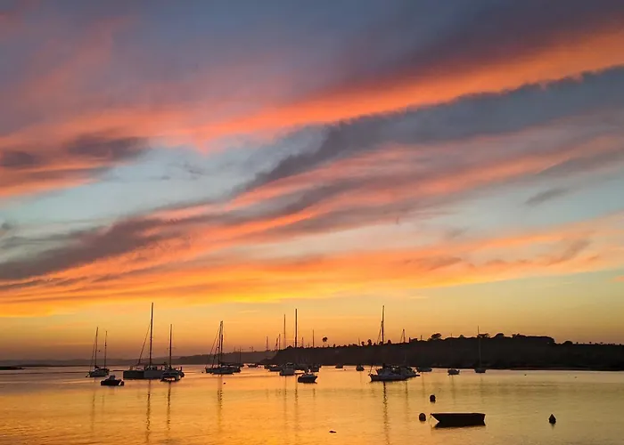 Catamaran Breakfast-brunch Included, Optional Lunch & Dinner